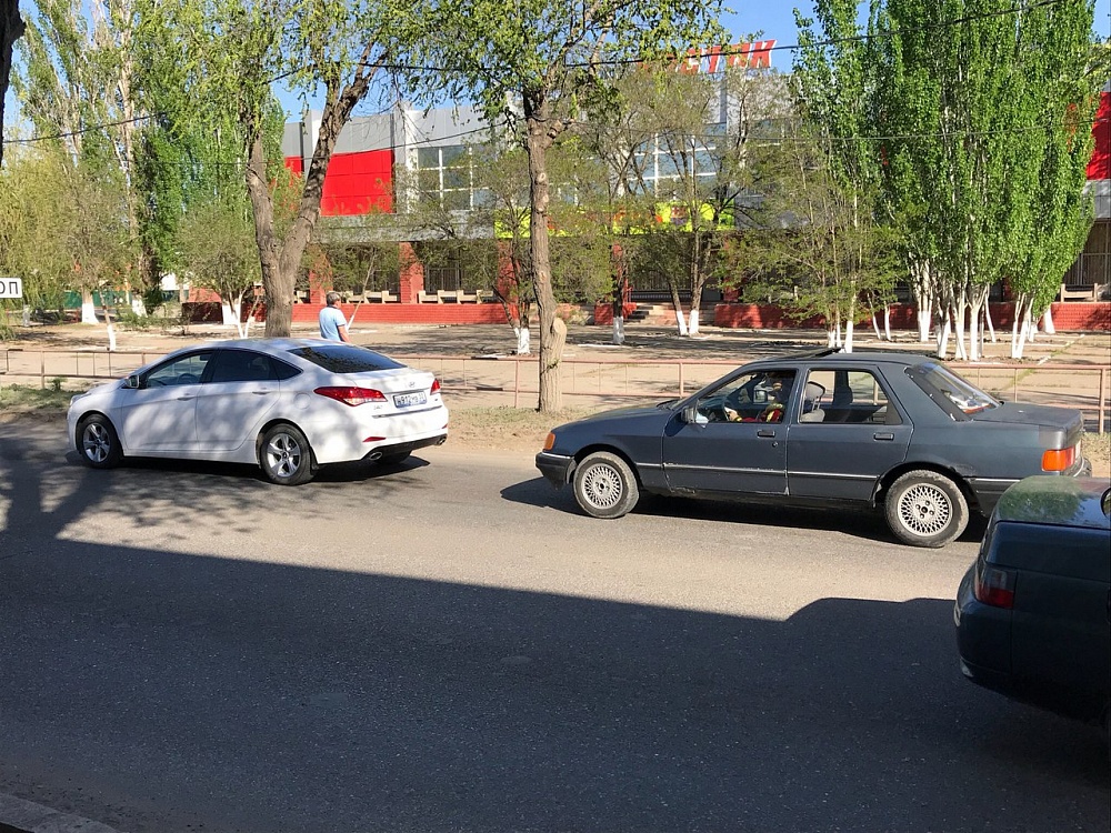 В Астрахани произошло ДТП с клоуном за рулем