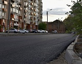На нескольких улицах Астрахани уложили первый слой асфальта