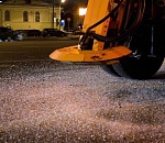 Сегодня ночью астраханские коммунальщики будут избавляться от гололёда