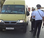 В Астрахани полицейские проверяют маршрутки