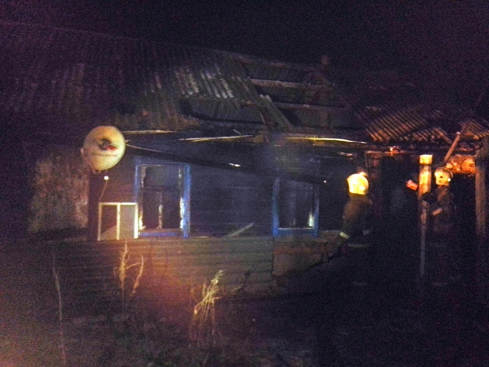 Под Астраханью на пожаре погиб 2-летний мальчик