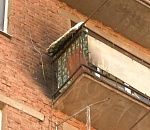 Астраханская семья мирно спала, когда загорелся балкон – видео спасения