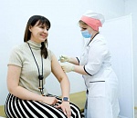 Глава астраханского минкульта привилась от коронавируса