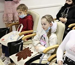 Астраханские школьники наделали экологичных авосек