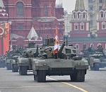 В Кремле приняли решение перенести парад Победы