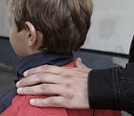 Парень домогался школьника в туалете астраханского магазина 