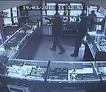 В Астрахани грабители вынесли из ювелирного украшений на 8 миллионов