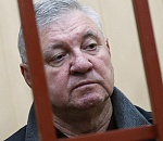 Судебные приставы арестовали именные акции Михаила Столярова