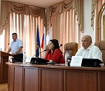 В Астрахани благоустроят 98 дворов