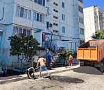 В Астрахани приступили к ремонту дворов в микрорайоне Бабаевского