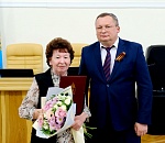 11 астраханцев удостоены  Почетного знака Думы