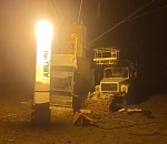 Ветер рвет провода и роняет деревья на линии электропередачи в Астраханской области