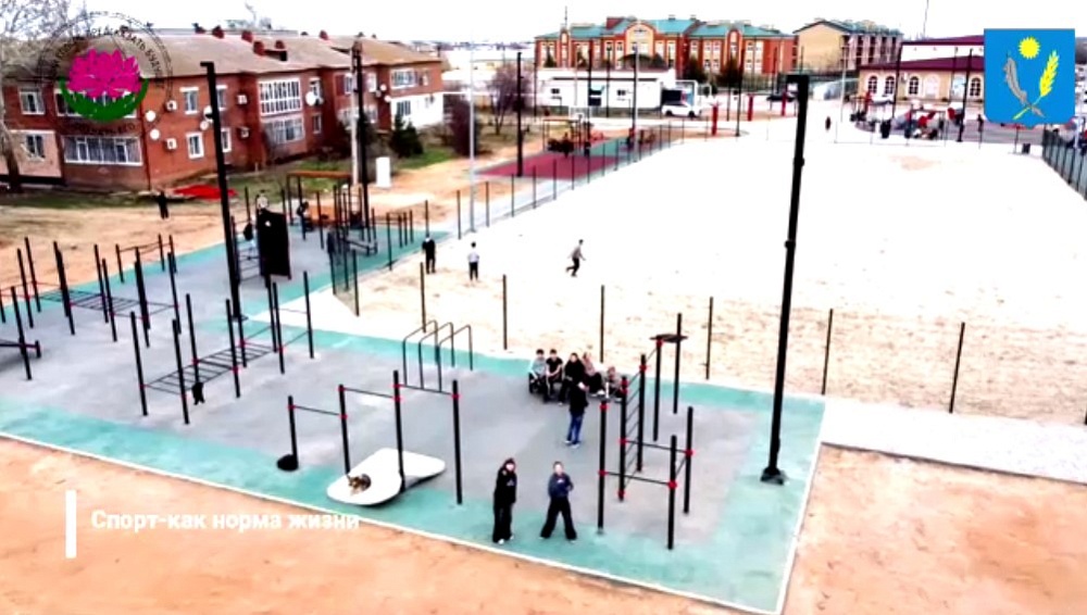 Почему разваливается новый проспект в Харабалях