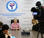 Астраханский минздрав: расслабляться и снимать маски рано