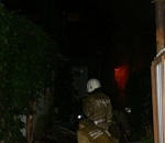 В центре Астрахани сгорел заброшенный дом