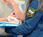 В Астрахани судебного пристава обвиняют в получении взяток