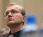 Комитет Госдумы отклонил закон Шеина об отмене налоговых льгот для фирм с "серыми" зарплатами