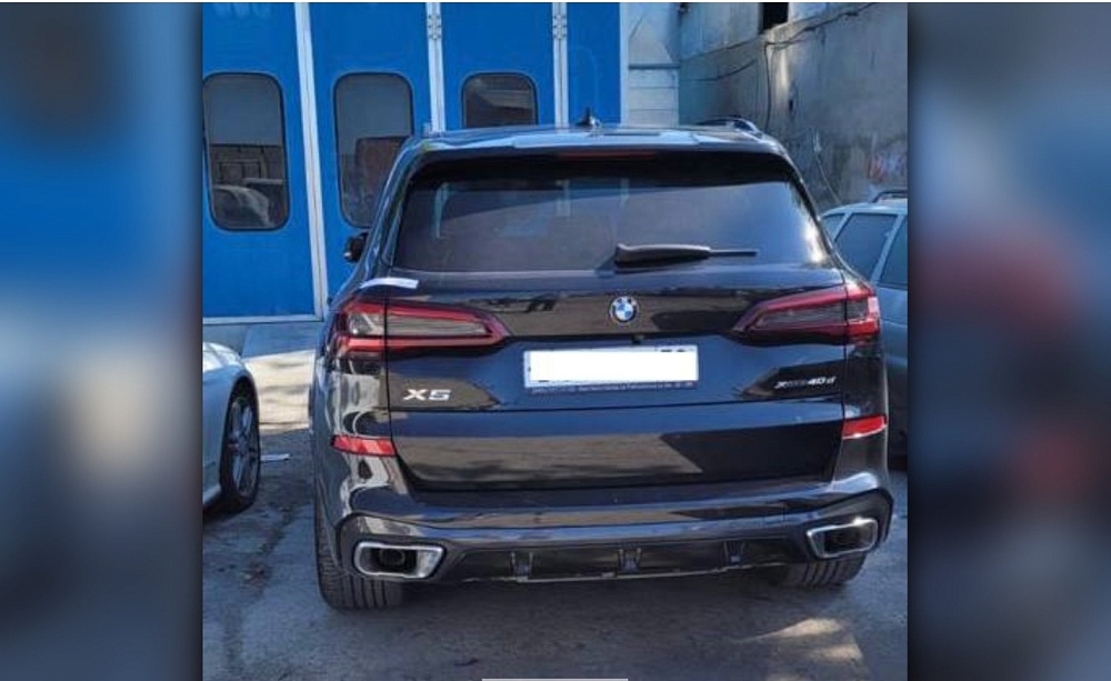 Астраханец прятал дорогую иномарку от трех бывших жен, чтобы не платить алименты