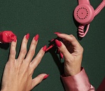 Астраханка расцарапала лицо полицейскому