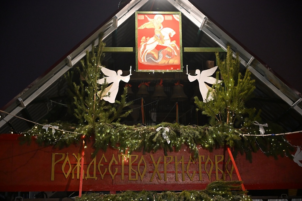 В большой семье. Астрахань встречает Дары волхвов