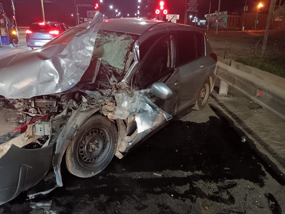 В аварии в Астрахани, после которой водитель сбежал, пострадали три ребенка