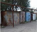 Соцсети: в одном из гаражей Астрахани заперта собака