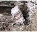 История с обрушившейся на астраханца стеной весом более тонны получила продолжение