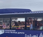 Веселый автобус: водитель «синего» развлекал пассажиров песнями по дороге на Сабантуй и обратно 