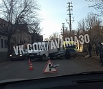 Серьёзная авария в Астрахани: грузовик раздавил легковушку