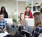 Астраханские женщины в среднем зарабатывают на 34% меньше мужчин