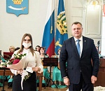 Накануне Дня Конституции юные астраханцы получили паспорта 