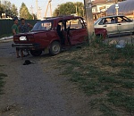 В Астрахани пьяный пенсионер на «пятерке» врезался в грузовик 