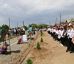Парк героев-земляков, погибших в ходе СВО, открыли в астраханском селе