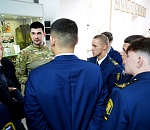 Астраханцы-участники СВО честно рассказали подросткам о солдатских буднях