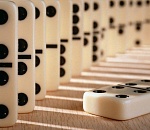 Доминошки Элины Полянской: куда все посыпалось