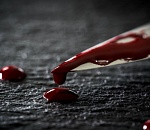 Окровавленный астраханец побежал домой после того, как его пырнули ножом во время застолья