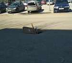 У торгового центра Астрахани обнаружено днище