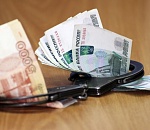 В Астрахани ﻿сотрудник медсанчасти ФСИН за деньги пронёс заключенному запрещенное