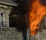 В Астрахани на Трусово сгорел жилой дом