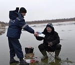 В Астрахани проходят совместные рейды по профилактике происшествий на льду