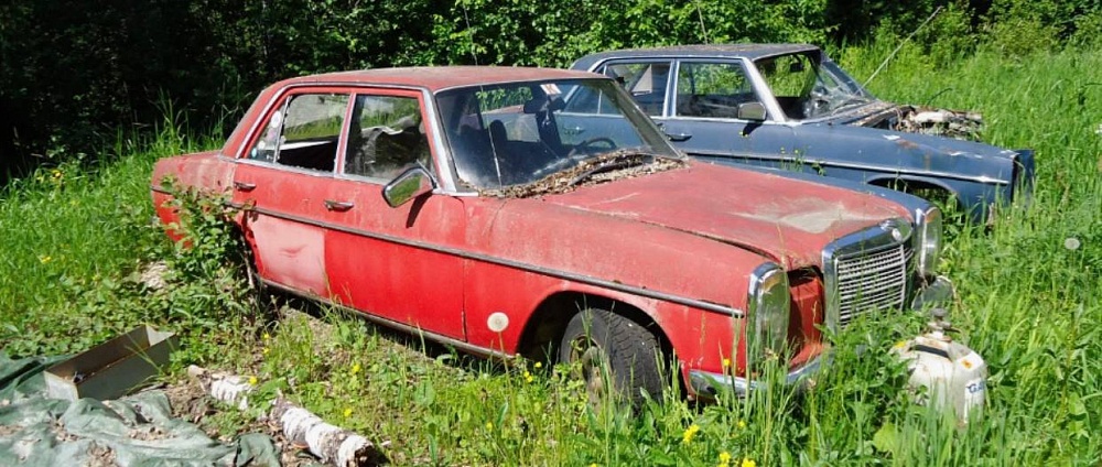 Астраханская прокуратура через суд потребовала избавить город от бесхозных машин