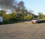 В Астрахани произошел крупный пожар на площади в тысячу "квадратов"