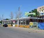 Астраханцы митингуют против цветочного магазина