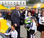 Глава Астраханской области выполнил первое свое обещание