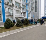 За спецпропусками в МФЦ Астрахани образовалась огромная очередь