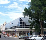  В Астрахани охранники воровали одежду из ЦУМа