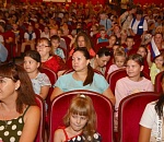 Леонид Огуль организовал праздник, посвящённый началу учебного года, для более 650 детей