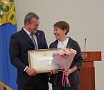 59 лучших педагогов Астраханской области получили награды из рук врио губернатора