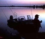 На юге Астраханской области в дельте Волги столкнулись два лодки, один мужчина пострадал