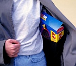 Астраханец перепродал покупки, которые "забыл" оплатить в магазине